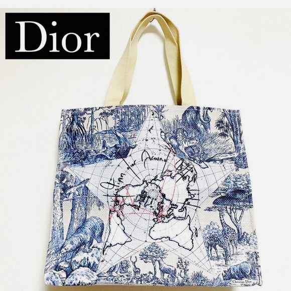 Dior 2024 Platinum Member Novelty Bag - Picture 1 of 9